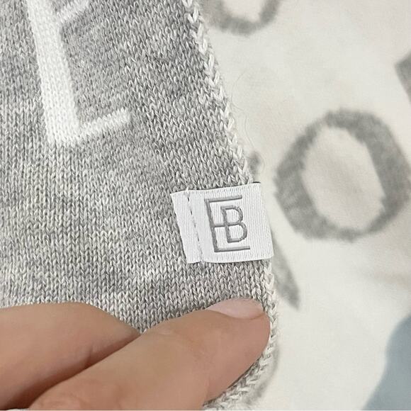 Elegant Baby Gray and White LOVE Blanket Cotton - Picture 6 of 8